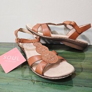 NWT Soul Naturalizer Belle Sandals Brown Leather Studded Comfort Womens 9.5M